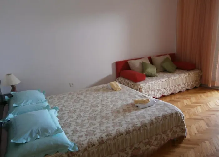 Smiljana Апартаменти Макарська